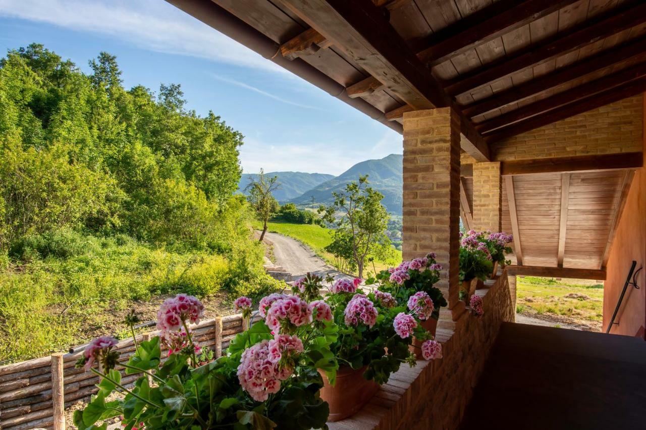 Relais Sant'Ambrogio Villa Bobbio Bagian luar foto
